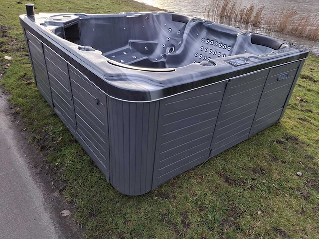 Balboa 7 persoons jacuzzi en buitenspa - afbeelding 9 van  28