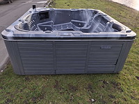 Balboa 7 persoons jacuzzi en buitenspa - afbeelding 10 van  28