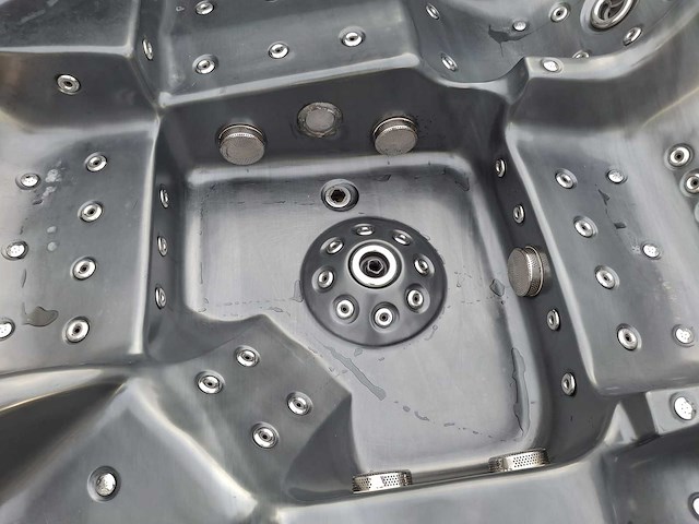 Balboa 7 persoons jacuzzi en buitenspa - afbeelding 18 van  28