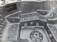 Balboa 7 persoons jacuzzi en buitenspa - afbeelding 21 van  28