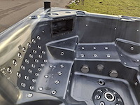 Balboa 7 persoons jacuzzi en buitenspa - afbeelding 12 van  28