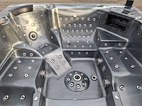 Balboa 7 persoons jacuzzi en buitenspa - afbeelding 22 van  28