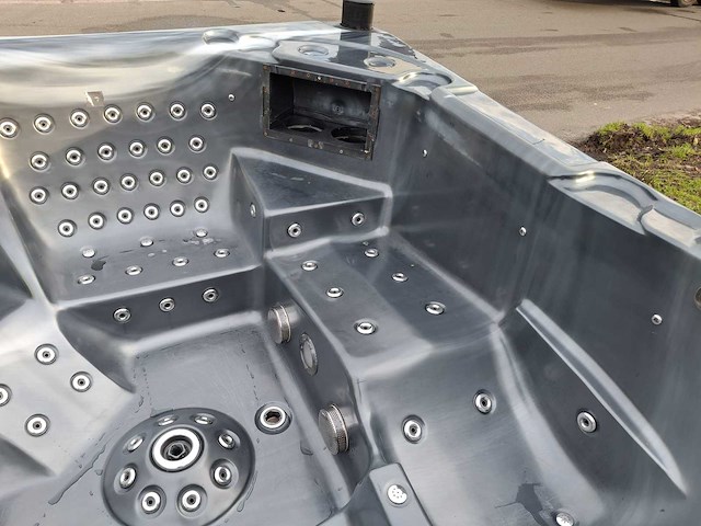 Balboa 7 persoons jacuzzi en buitenspa - afbeelding 23 van  28