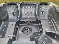 Balboa 7 persoons jacuzzi en buitenspa - afbeelding 26 van  28