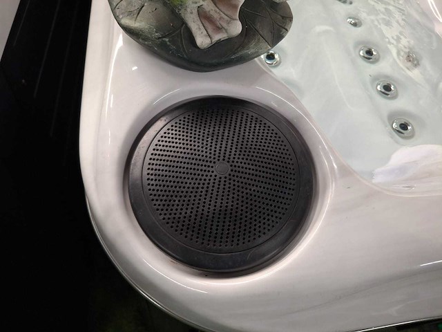 Balboa 7 persoons jacuzzi en buitenspa - afbeelding 5 van  5