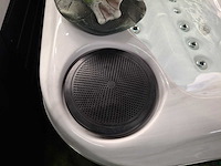Balboa 7 persoons jacuzzi en buitenspa - afbeelding 5 van  5