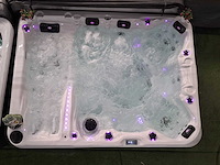 Balboa 7 persoons jacuzzi en buitenspa - afbeelding 6 van  25