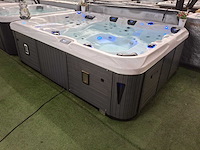 Balboa 7 persoons jacuzzi en buitenspa - afbeelding 7 van  25