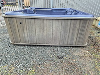 Balboa 7 persoons jacuzzi en buitenspa - afbeelding 10 van  13
