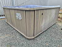 Balboa 7 persoons jacuzzi en buitenspa - afbeelding 11 van  13