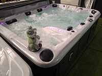 Balboa 7 persoons jacuzzi en buitenspa - afbeelding 22 van  25