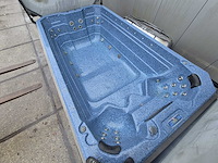 Balboa 8 persoons zwem spa jacuzzi en buitenspa - afbeelding 17 van  21