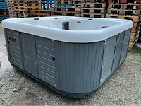 Balboa jacuzzi - afbeelding 1 van  5