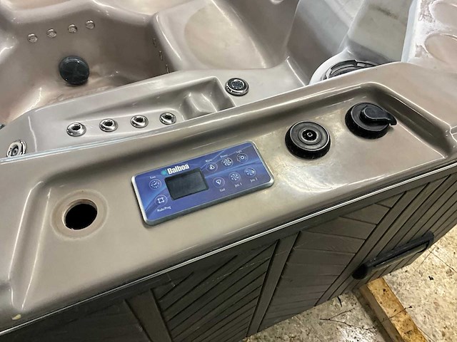 Balboa jacuzzi - afbeelding 3 van  14