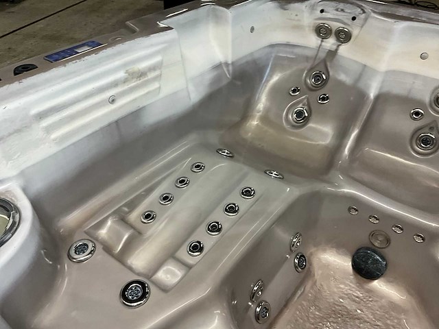 Balboa jacuzzi - afbeelding 10 van  14
