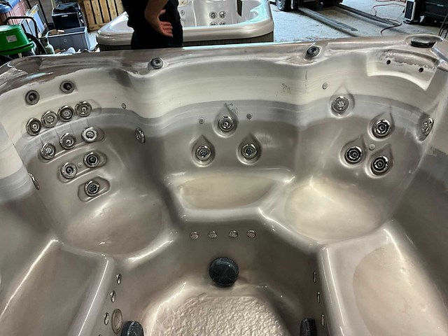 Balboa jacuzzi - afbeelding 12 van  14