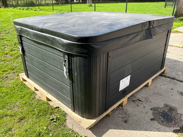Balboa jacuzzi - afbeelding 3 van  11