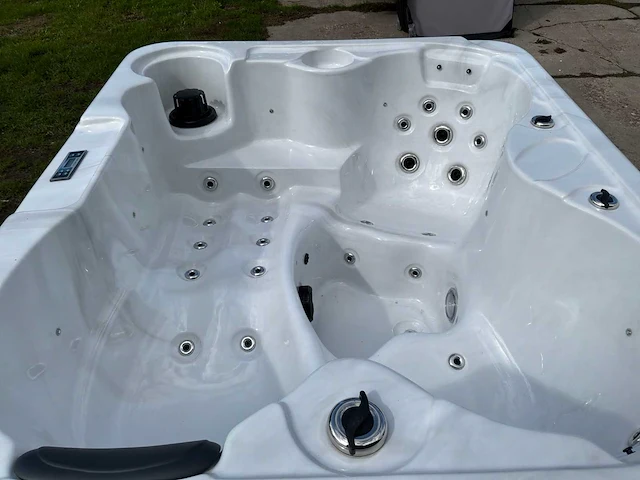 Balboa jacuzzi - afbeelding 5 van  11
