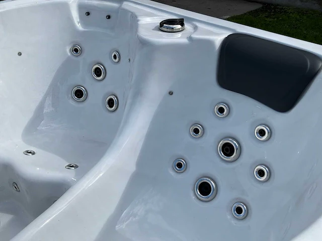 Balboa jacuzzi - afbeelding 7 van  11