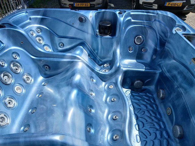 Balboa spa 6 persoons jacuzzi en buitenspa - afbeelding 2 van  41