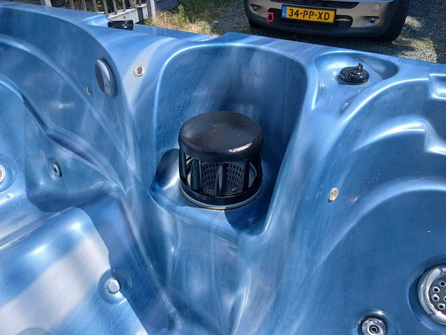 Balboa spa 6 persoons jacuzzi en buitenspa - afbeelding 13 van  41