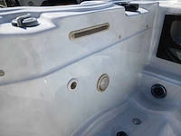 Balboa spa 6 persoons jacuzzi en buitenspa - afbeelding 33 van  34