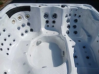 Balboa spa 6 persoons jacuzzi en buitenspa - afbeelding 11 van  27