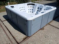 Balboa spa 6 persoons jacuzzi en buitenspa - afbeelding 21 van  27