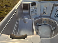Balboa spa 7 persoons jacuzzi en buitenspa - afbeelding 3 van  6