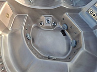 Balboa spa 7 persoons jacuzzi en buitenspa - afbeelding 3 van  4