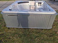 Balboa spa 7 persoons jacuzzi en buitenspa - afbeelding 9 van  18