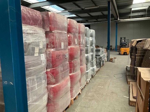 Balen clipnetten a 5000 stuks per baal (129x) - afbeelding 3 van  9