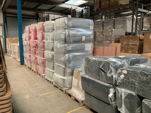 Balen clipnetten a 5000 stuks per baal (129x) - afbeelding 1 van  9