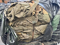 Balen legerkleding - afbeelding 1 van  5