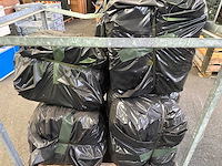 Balen legerkleding - afbeelding 4 van  5