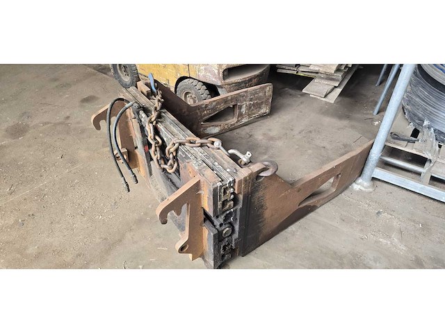 Balenklem pakkenklem heftruck toebehoren - afbeelding 1 van  7