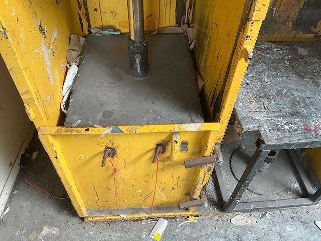 Balenpers - afbeelding 1 van  2