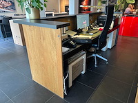 Balie 343x93x119 cm met kastenwand 214x40x236 cm - afbeelding 2 van  4
