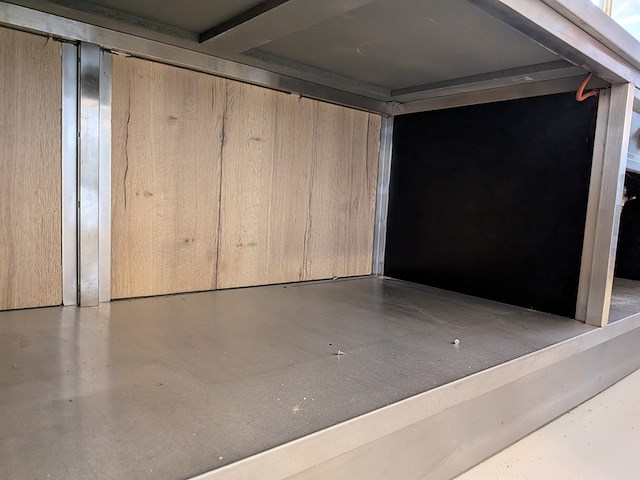 Balie met warmhoudbakken en vitrine - afbeelding 2 van  21