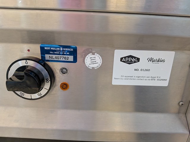 Balie met warmhoudbakken en vitrine - afbeelding 14 van  21