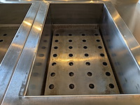 Balie met warmhoudbakken en vitrine - afbeelding 18 van  21