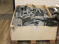 Balkdragers in pallet in diverse maten en uitvoeringen. - afbeelding 1 van  3