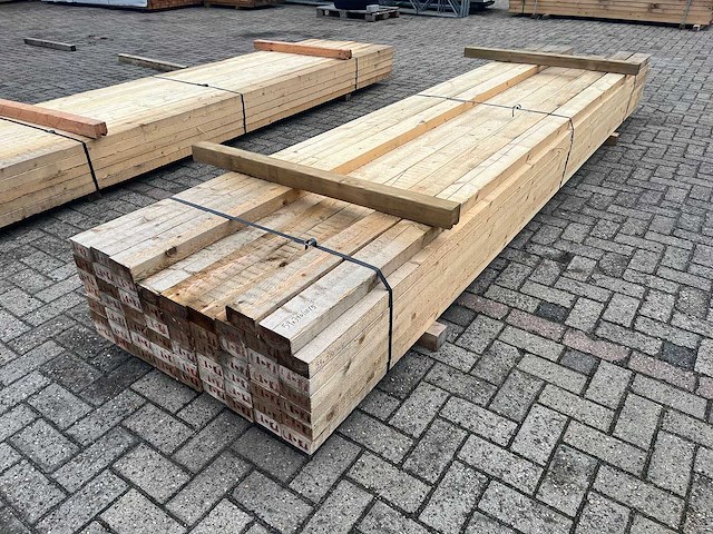 Balkhout 3900x100mm 59 stuks 230m1 nieuw ongebruikt - afbeelding 1 van  3