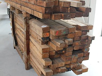 Balkhout in diverse uitvoeringen in bok en op pallet. lengte ca. 2 - 2,5 meter. - afbeelding 2 van  4