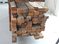 Balkhout in diverse uitvoeringen in bok en op pallet. lengte ca. 2 - 2,5 meter. - afbeelding 4 van  4