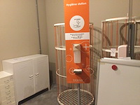 Ballenrek en hygiëne station - afbeelding 1 van  2