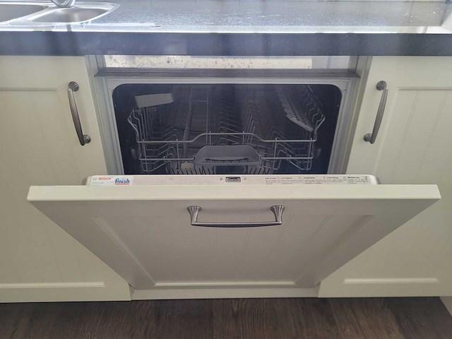 Ballerina - keuken met bosch/whirlpool apparatuur - afbeelding 19 van  19