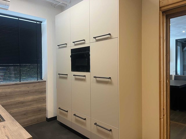 Ballerina - showroomkeuken met apparatuur - afbeelding 31 van  54