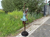 Ballerina 142 cm hoog - afbeelding 1 van  3