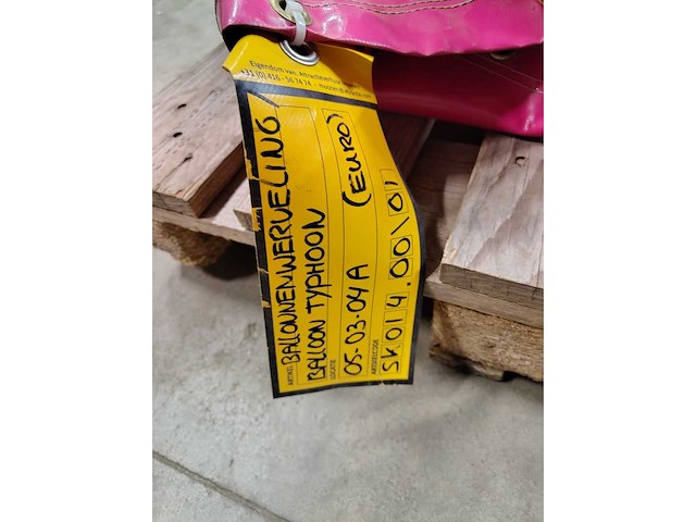 Ballonnenwerveling / balloon typhoon - afbeelding 4 van  7